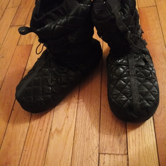 Warm up booties - Picture 3 of 3